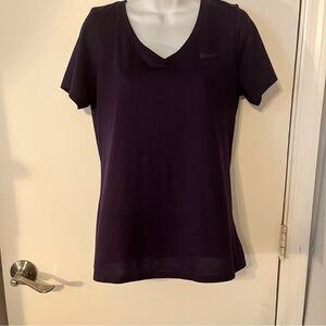 Womens Nike Large Dri Fit  SS V-Neck T-Shirt dark purple